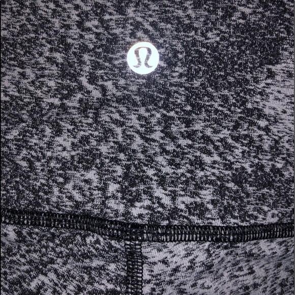 LULULEMON WUNDER UNDER HI-RISE LEGGING SIZE 6 - Picture 7 of 9